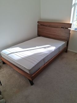 Mid-Century Modern Walnut Wood Bed Frame w/ mattress