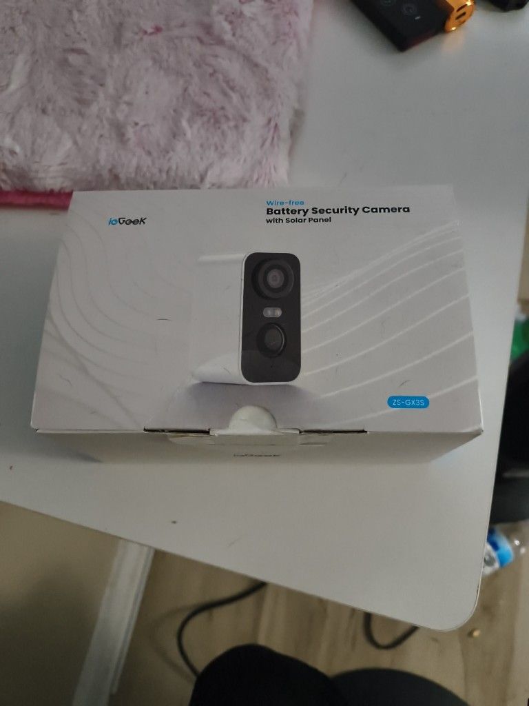 IG Geek Security Camera W/Solar Panel 