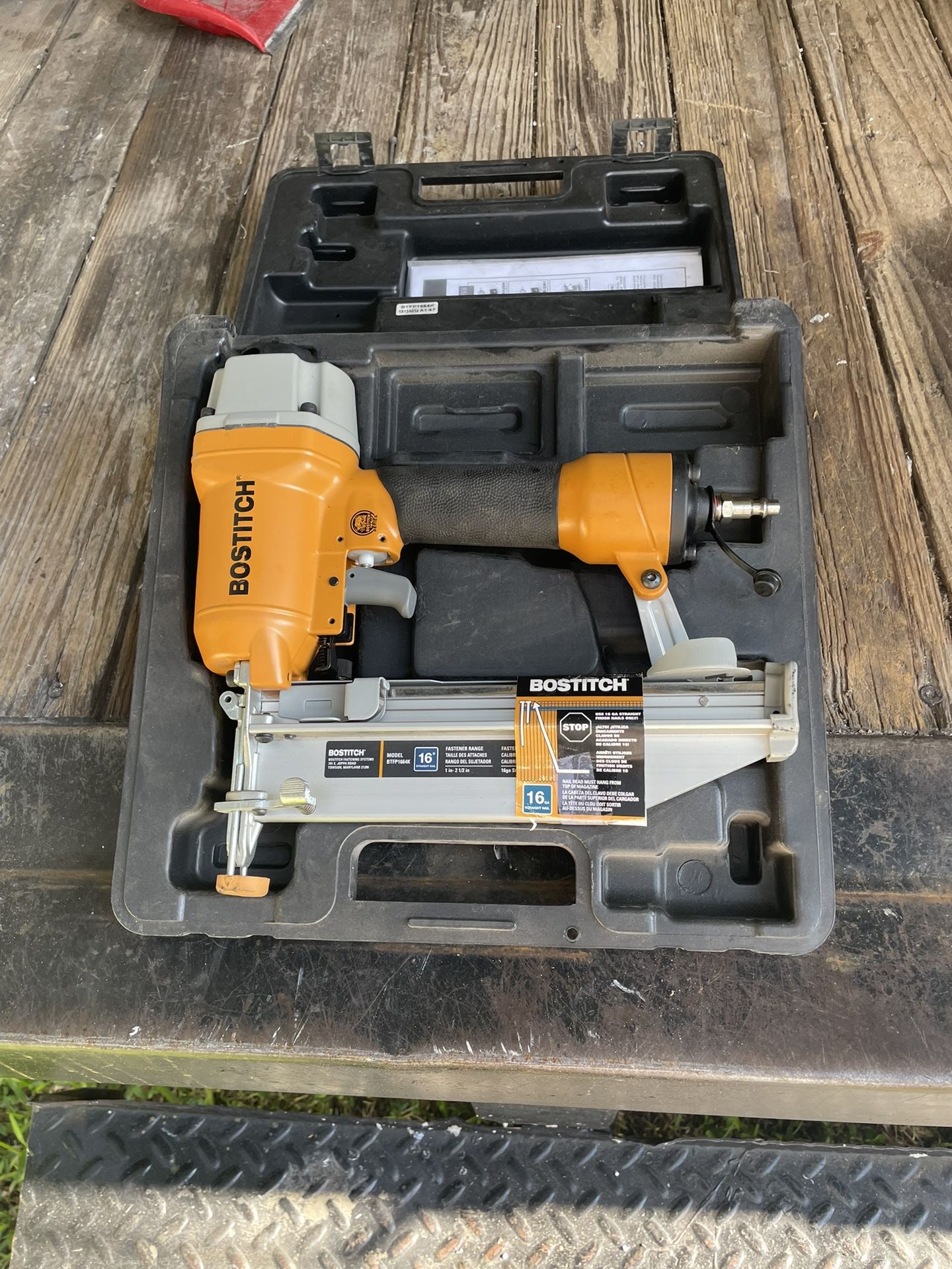 Bostitch Staple Nailer