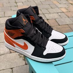 MENS NIKE AIR JORDAN 1 MID SHATTERED ORANGE/BLACK/WHITE ATHLETIC SNEAKERS Size 7