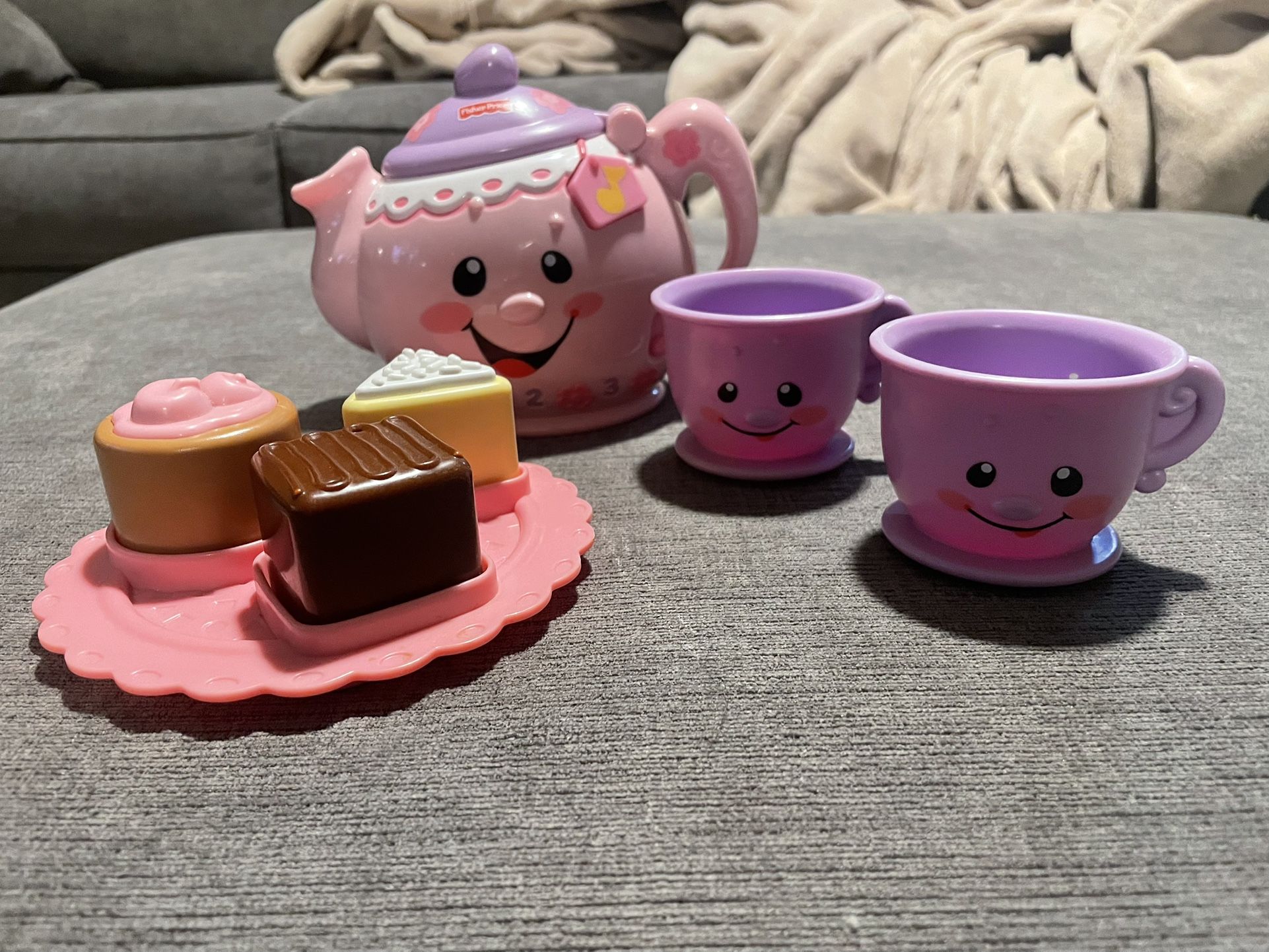 Laugh & Learn Tea Set