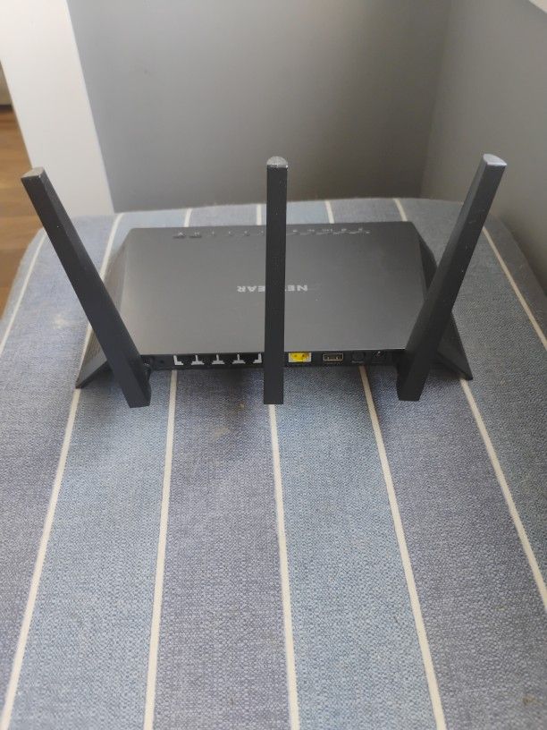 NETGEAR NIGHTHAWK R7000