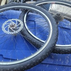 27.5" rim and tires good tread