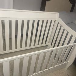 White Crib & Baby Mattress 