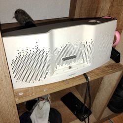 Bose Apple Speaker With Aux For Android Phones 