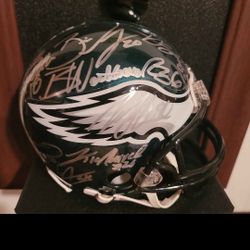 2006 Philadelphia Eagles Team Signed Mini Helmet