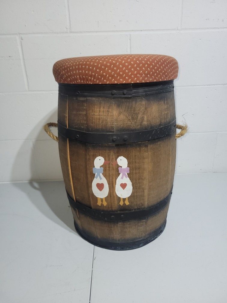 Vintage Barrel Stool With A Padded Seat Hand Painted Ducks Rope Handles Storage