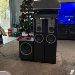 Harman Kardon Reciever & JBL Venue Series Speaker Set