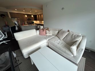 Artefacto White Fabric Sectional Sofa with Chaise