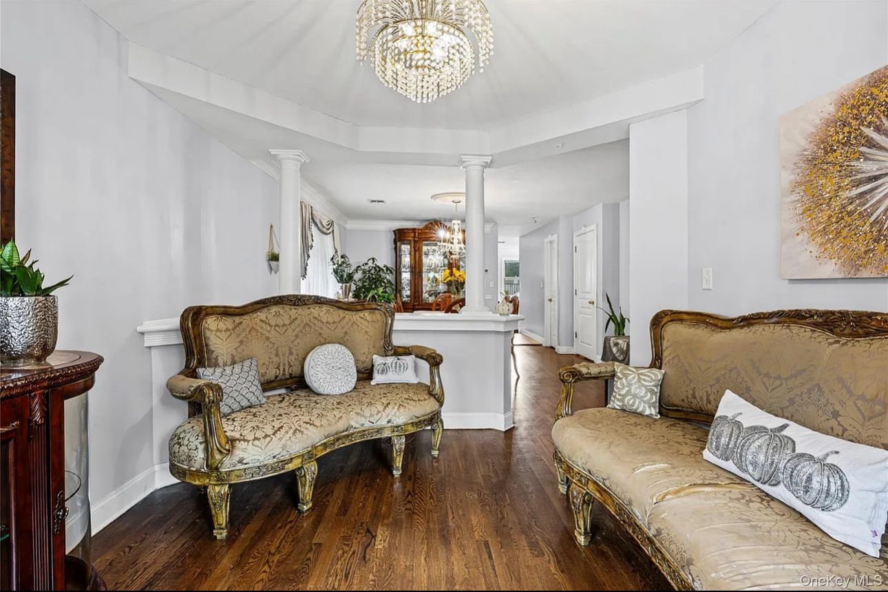 Antique Victorian Couches 