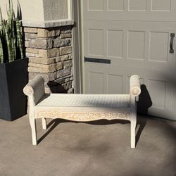 White wicker bench