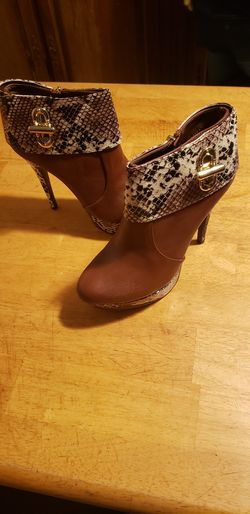 Anne Michelle high heels