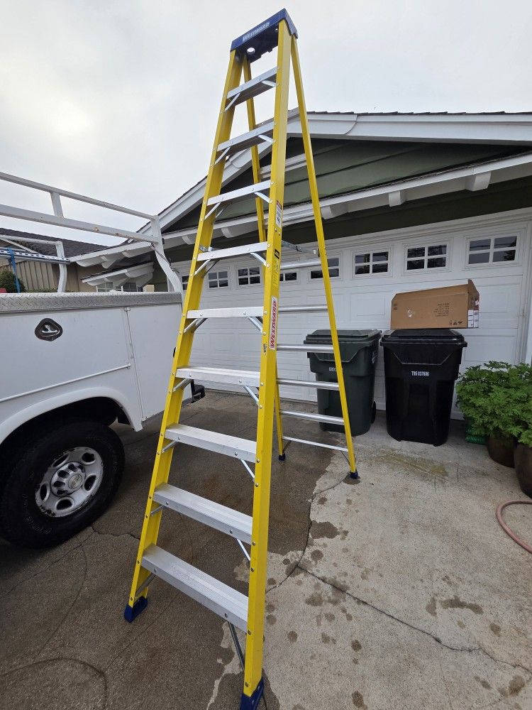 WESTWARD Stepladder 