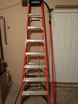Werner Fiberglass Step Ladder