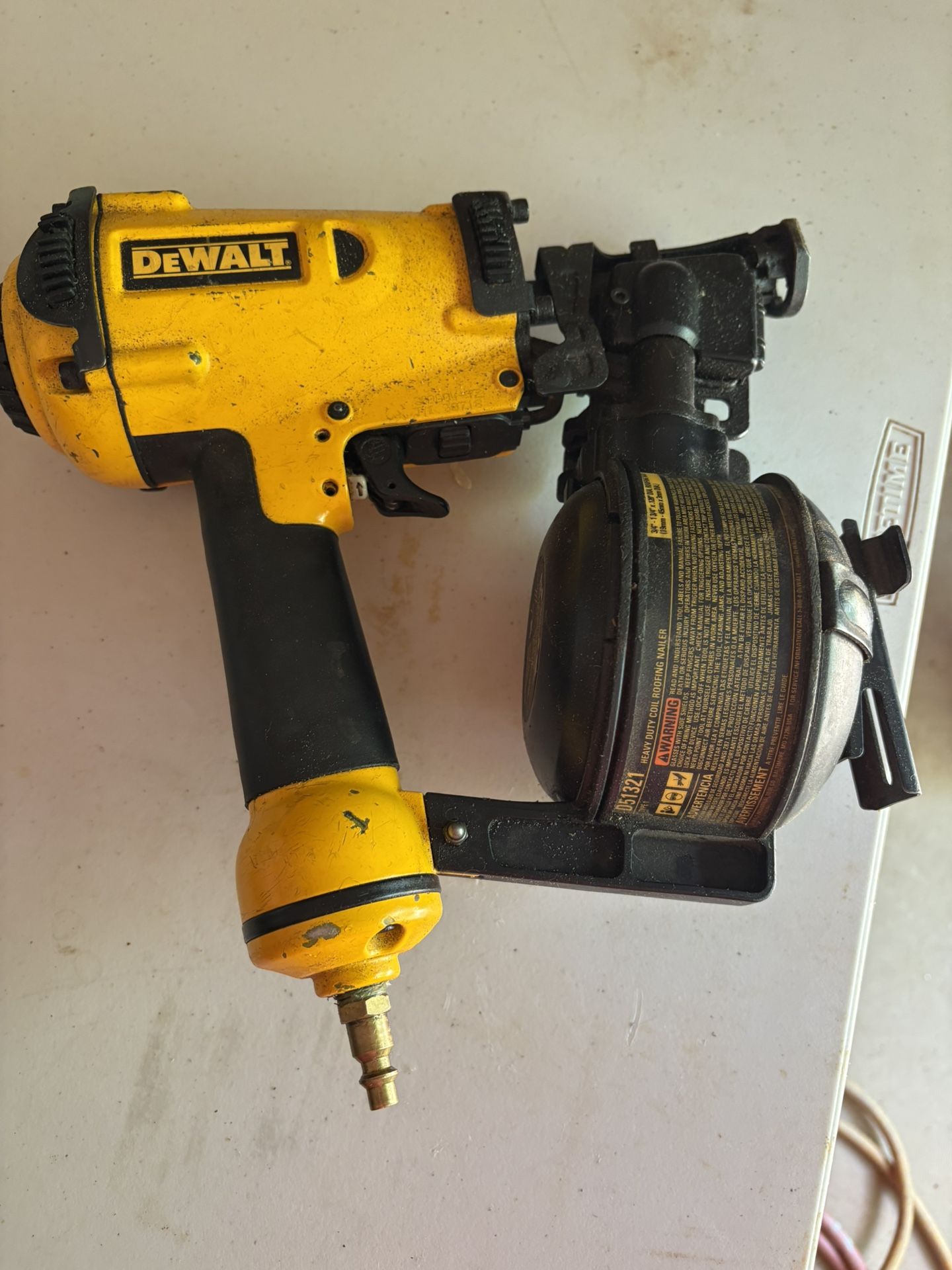 Dewalt Coil Roofing Gun
