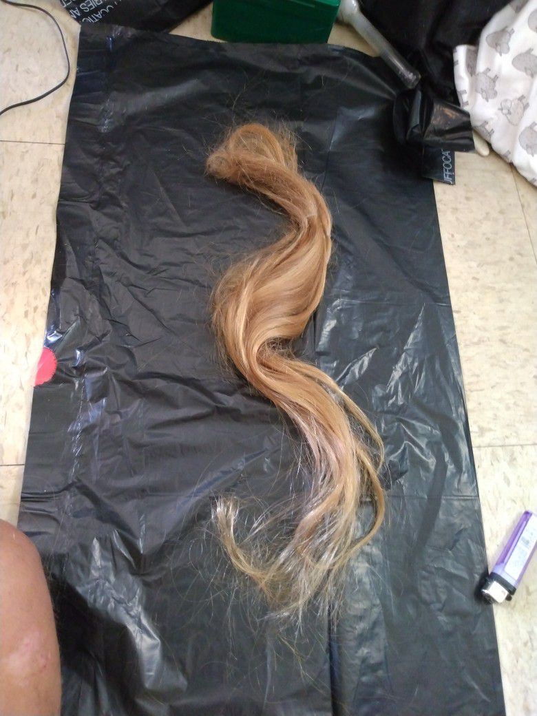 Hair (Virgin) ---Blonde  22" Approx 1" thick