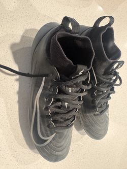 Nike Vapor Pro 1 Football Cleats