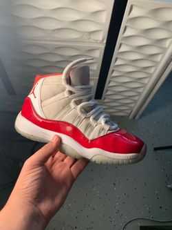 Jordan 11s CHEERY REDS Size 5y