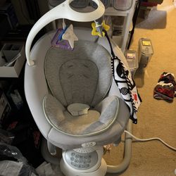 Graco Soothe My Way Baby Swing with removable Rocker