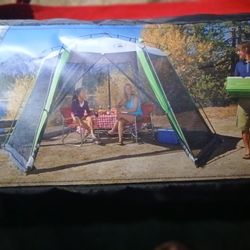 Coleman Instant Screenhouse