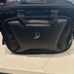 Mobile Edge Orion 2.0 Messenger Bag, Specifically Designed for Alienware Gaming Laptops 17" - Checkpoint Friendly, ME-AWMC2.0