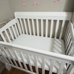 Baby Crib / Mini Crib 