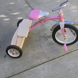 Radio flyer tricycle $10