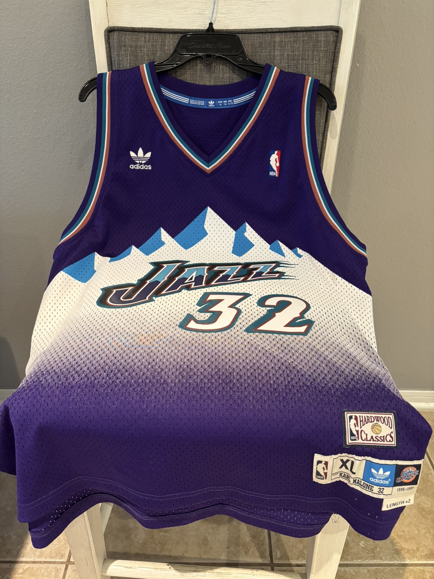 Utah Jazz Malone jersey Men’s XL