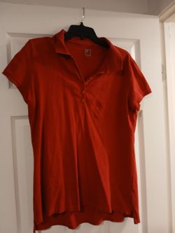 Women's red buttoned shirt