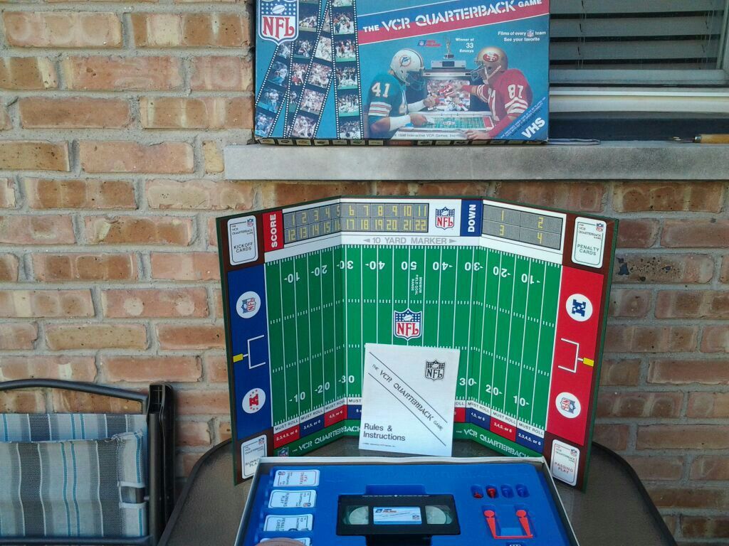 1986!!!! NFL VCR QUARTERBACK GAME!!!!!! NEW!!!!! IN ORIGINAL BOX!!!! 50.00