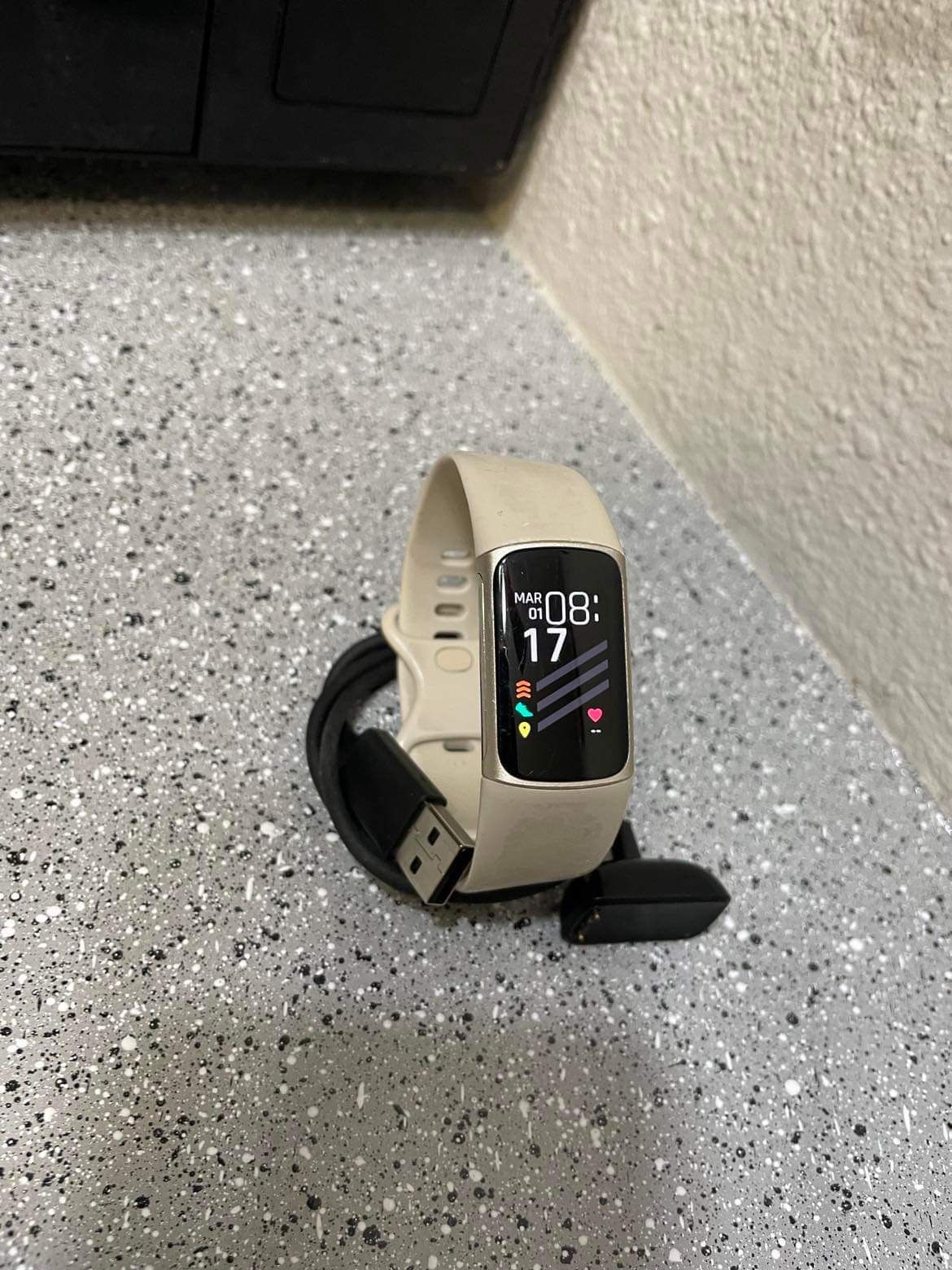 Fitbit Charge 5