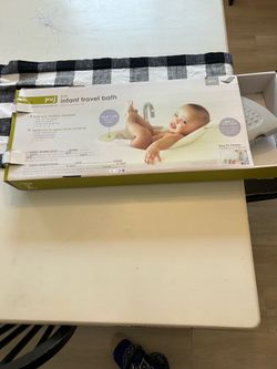 Infant travel bath seat