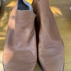 Women  Boots  size 7