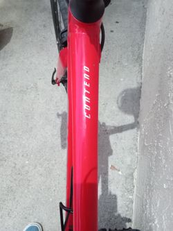 Giant Contend Road Bike Red
