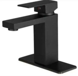 Single-Handle Single-Hole Deck Mount Bathroom Sink Faucet with Deckplate Included in Matte Black
