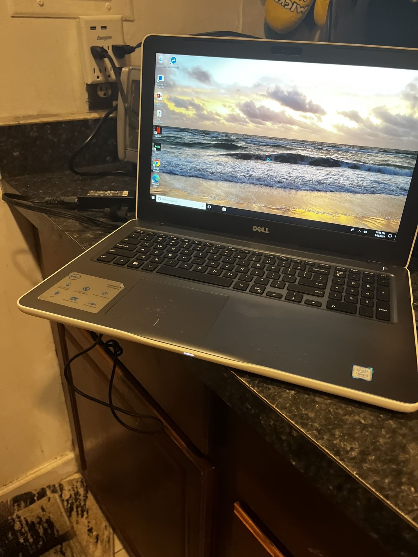 Dell Computer 2016
