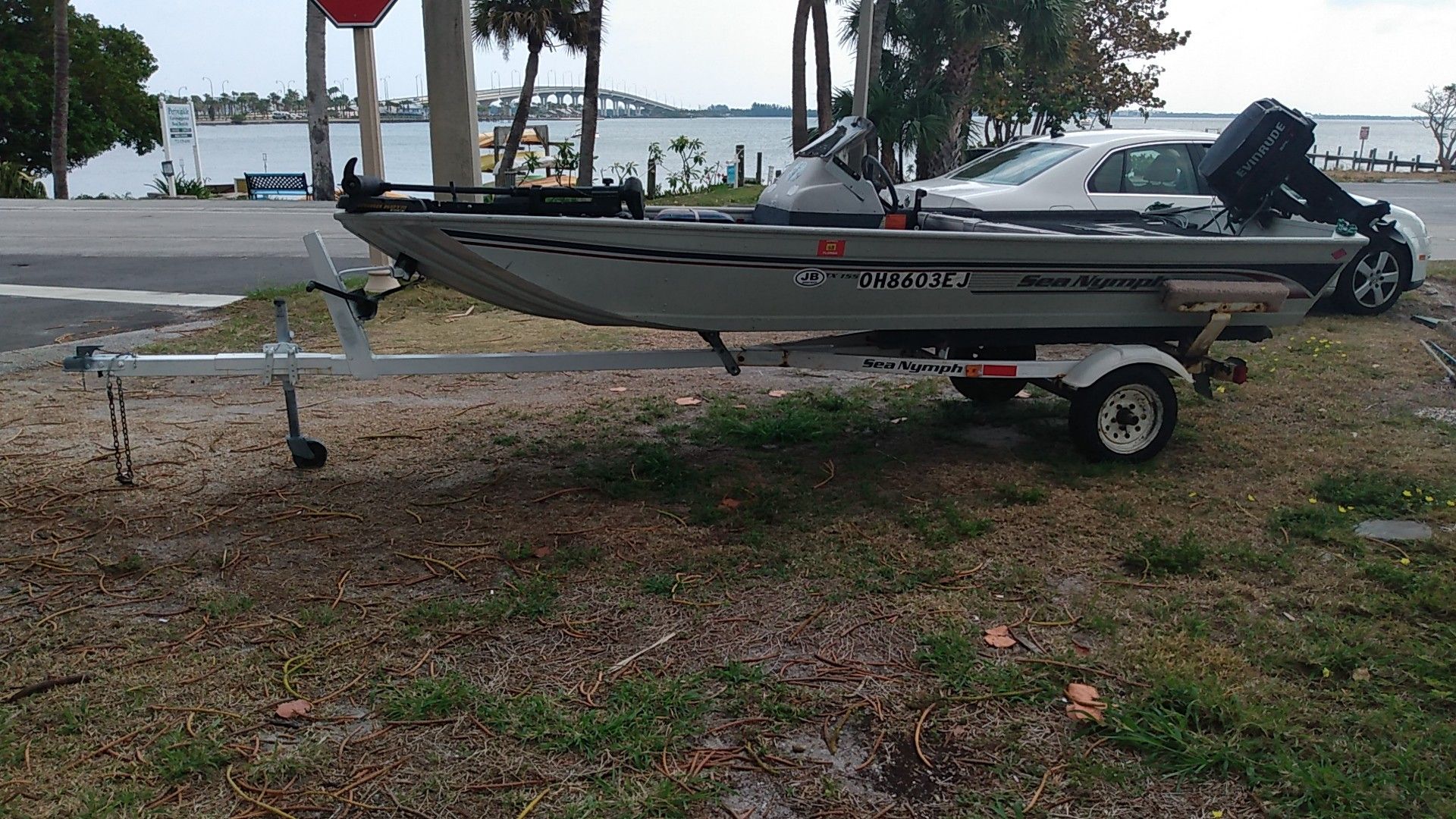 1996 16 ft. Sea nymph Bass boat with 28hp evinrude SPL edition with