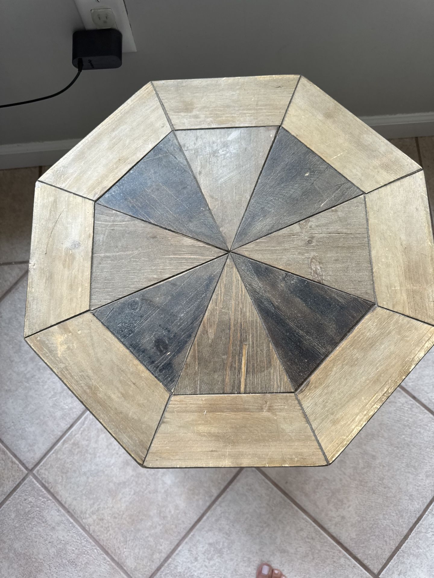 Distressed Modern Industrial Look | Octagonal Top | Black Wire Metal Kite Lattice Base End Tables