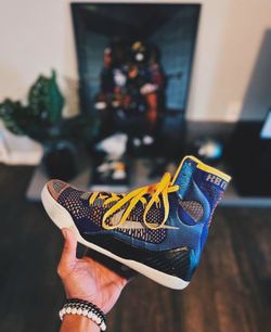 Kobe Elite 9 Showtime size 10.5