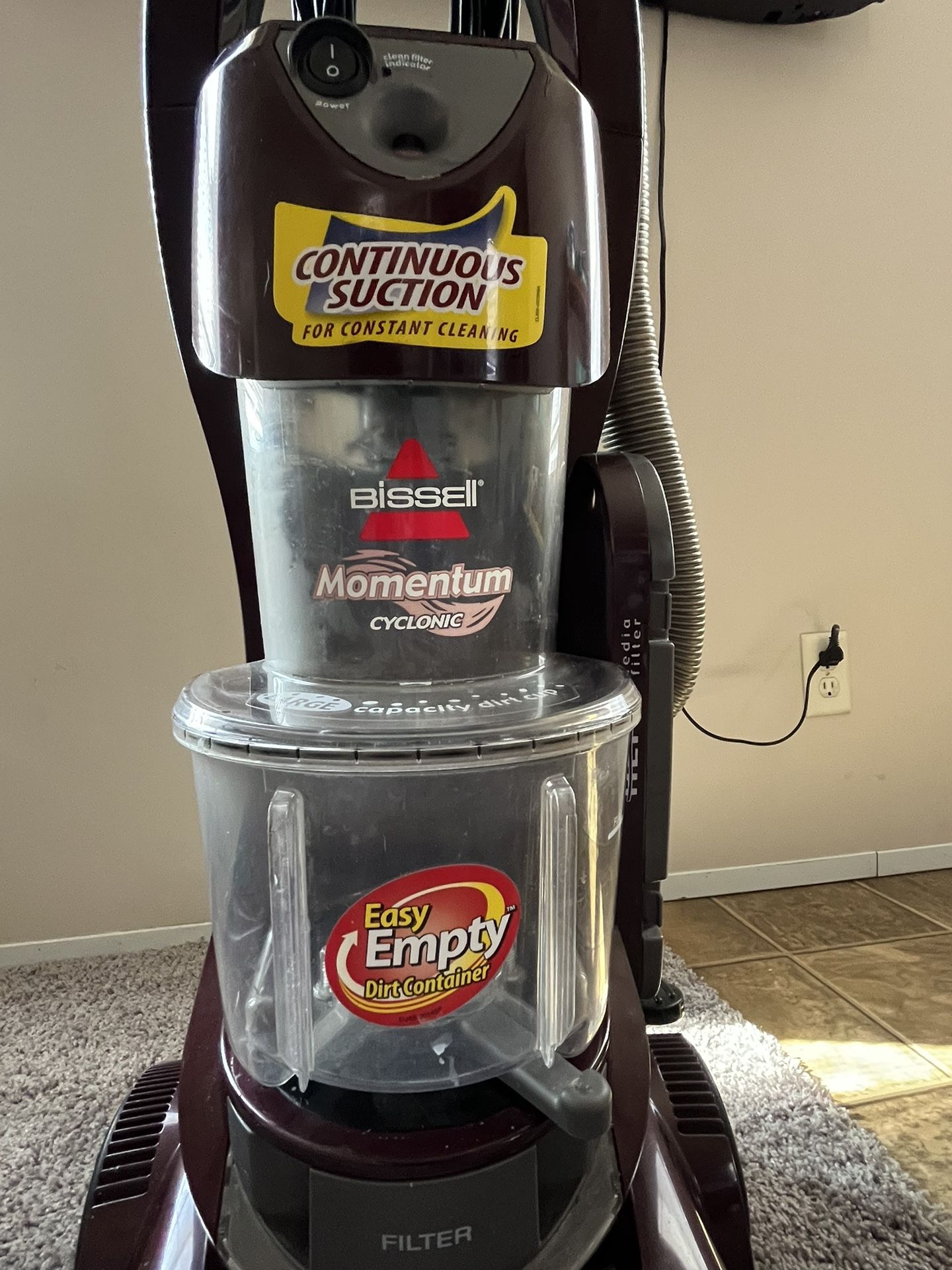 Bissell Momentum Cyclonic Vacuum for Sale in Kentwood, MI - OfferUp