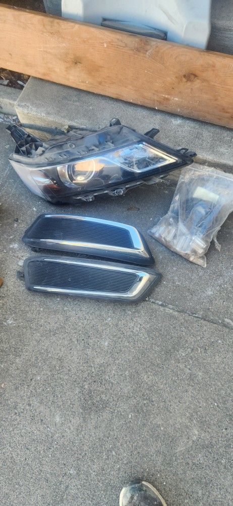 2015 Impala Headlight And  Parts 