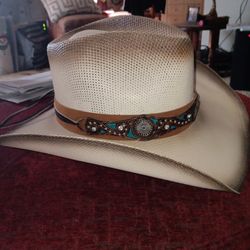 Size small dallas brand hat