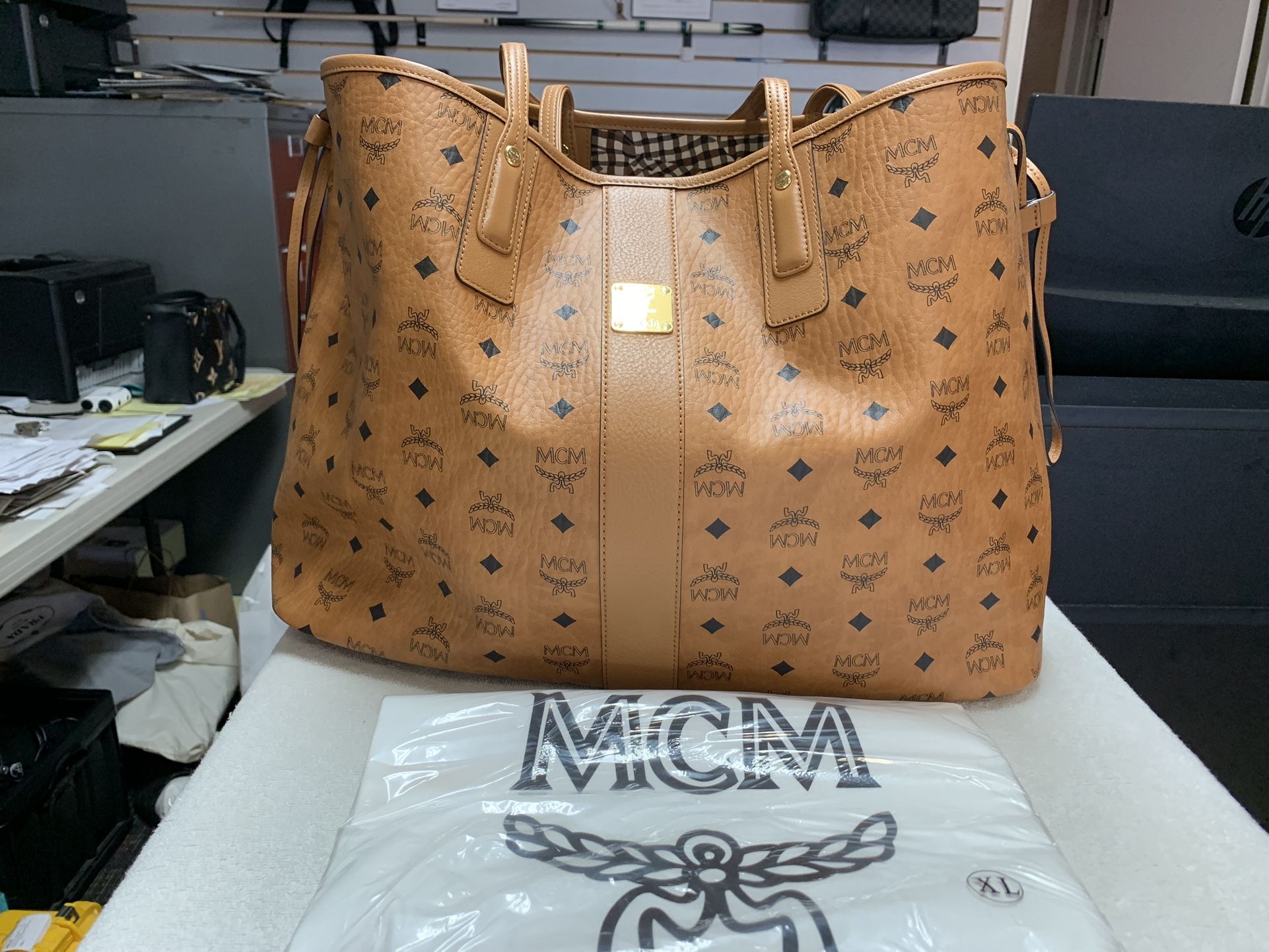 MCM Large Liz Reversible Shopper Tote Bag 