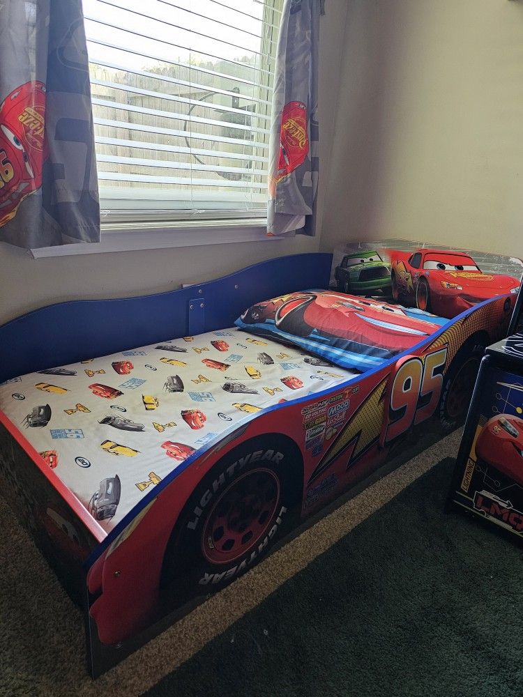 Lightning Mcqueen Bedroom set