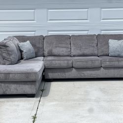 ⚪️ Light Gray Sectional — Delivery Available