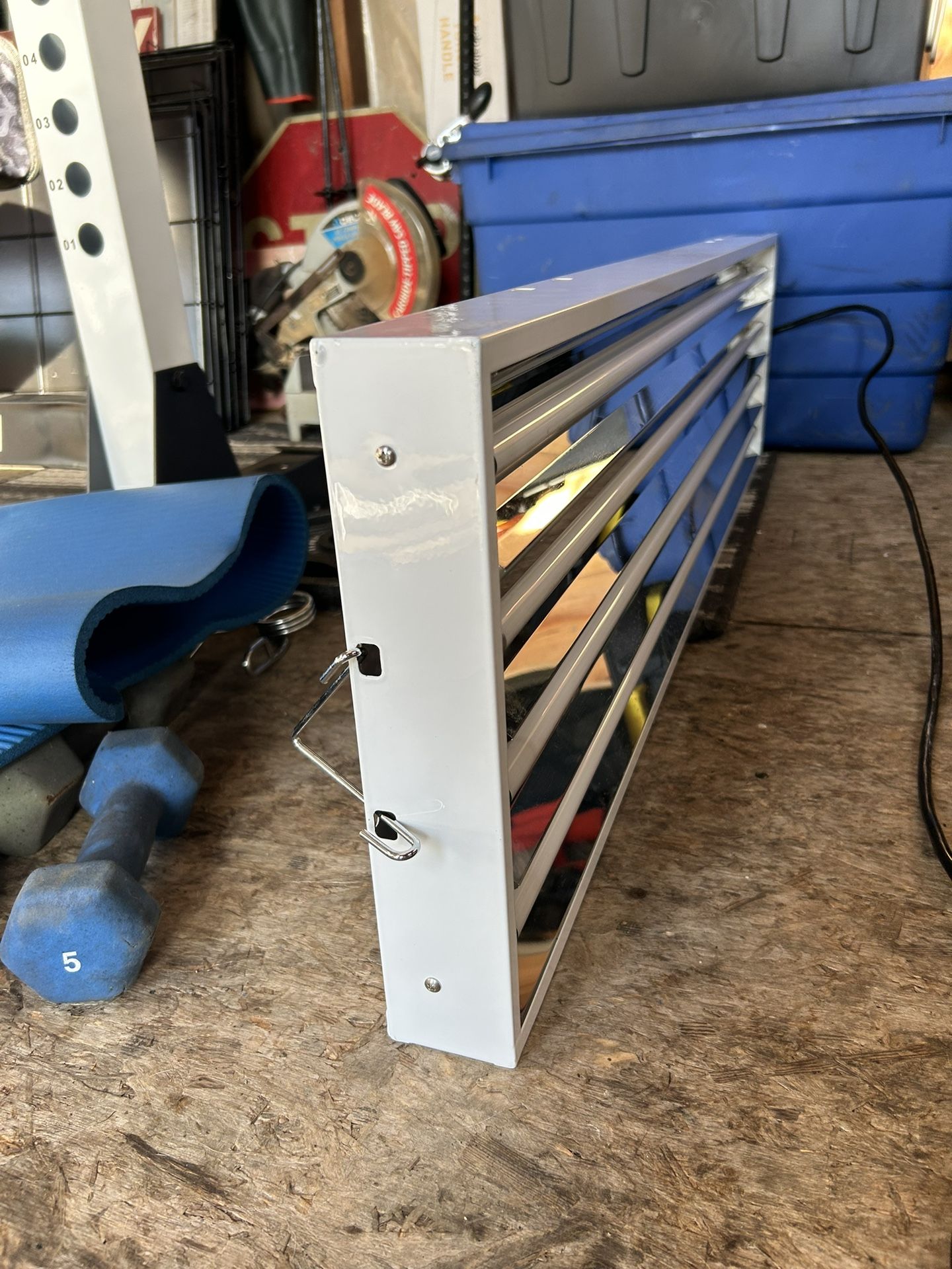 Fluorescent Grow Light/ Hood