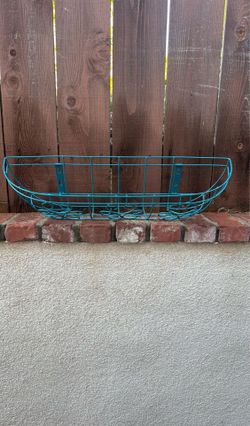 Wall planter