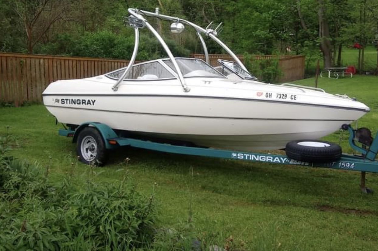 1998 Stingray Mercrusier for sale at Magnum Boating Inc. a