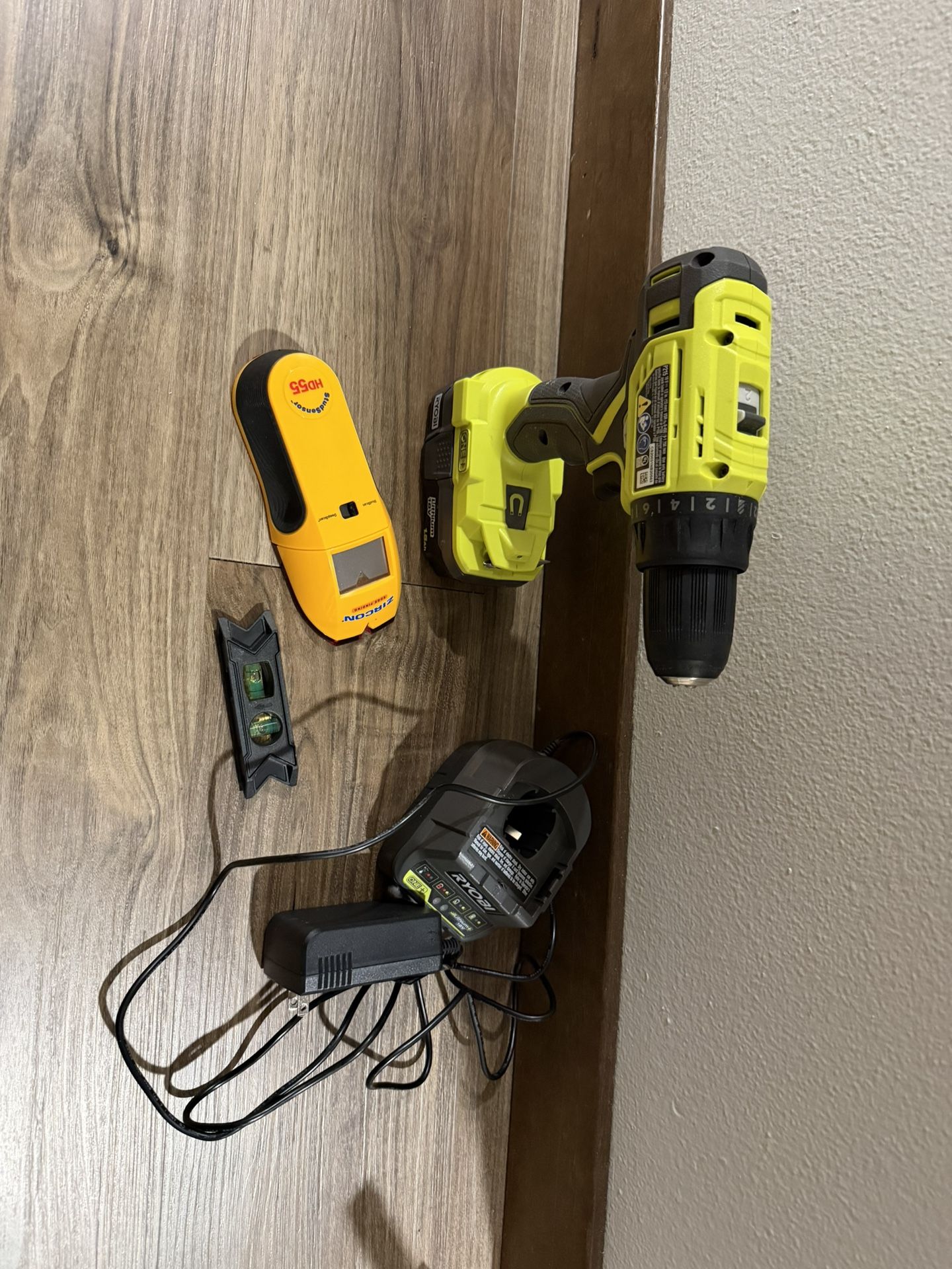 Ryobi Drill And Zircon Stud Sensor