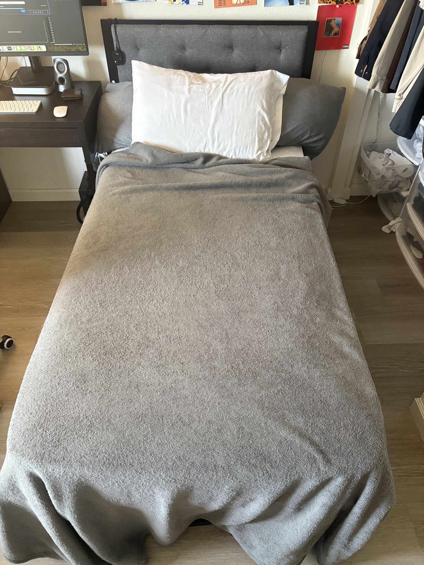 TWIN XL BED FRAME/ MATRESS